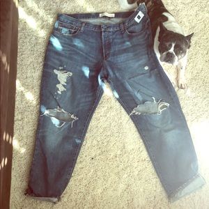 Distressed Boyfriend jeans